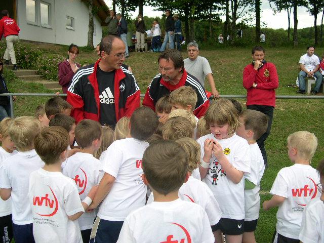 Tag des Kinderfussballs beim TSV Pfronstetten - Bambini - 31.JPG